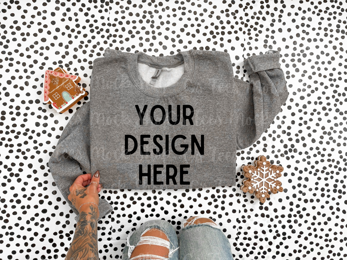 Gildan graphite heather mockup