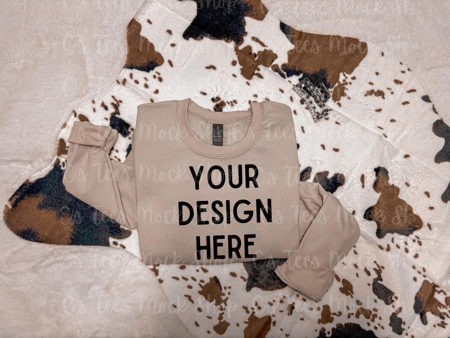 Gildan sand mockup