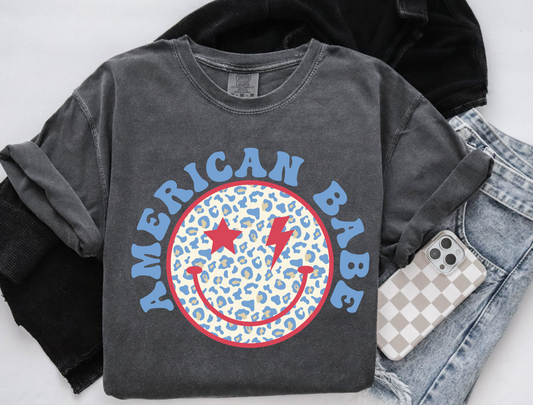 American babe smiley