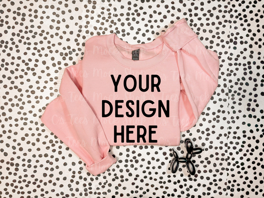 Gildan light pink mockup