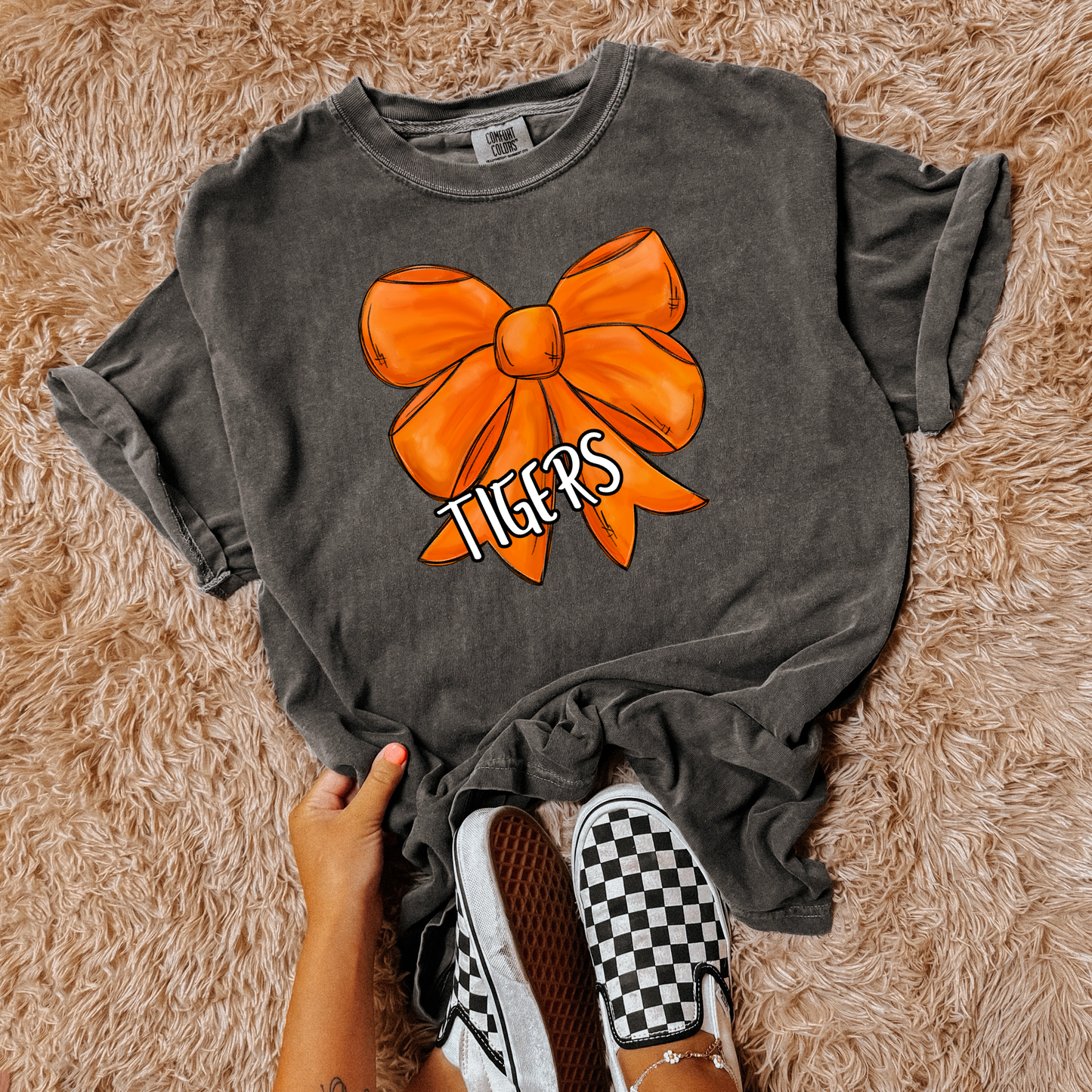 Tigers orange bow